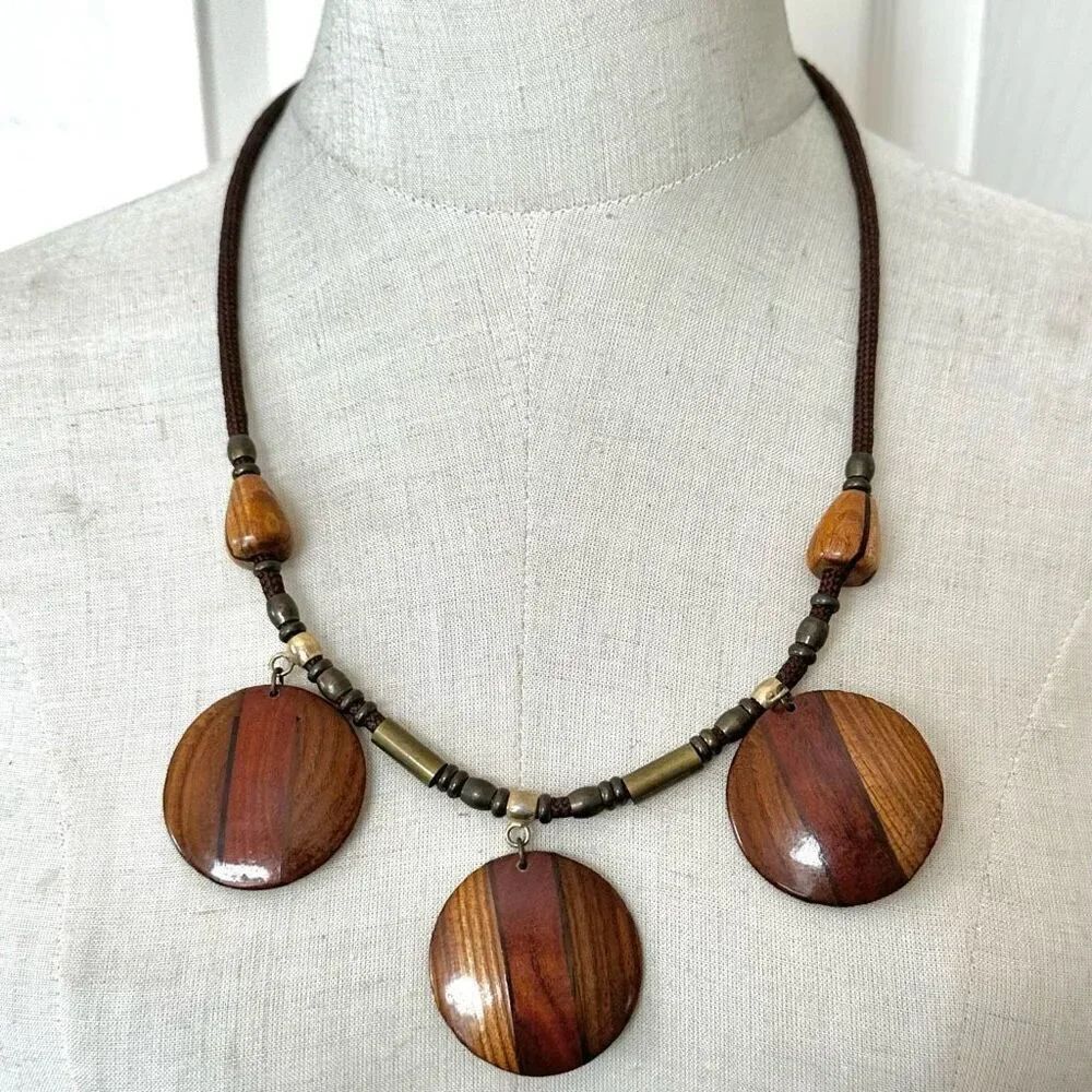 Circle wood statement necklace